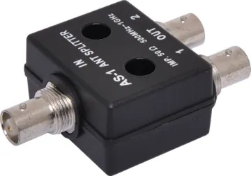 UHF Wireless Microphone System Antenna Splitter / Combiner This splitter can be used to split a reception signal into two outgoing signals (one input to two output) or combine two reception signals into one outgoing signal (two input to one output).