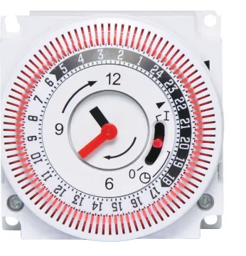 16A 240VAC NC Mains Timer Switch 24 hour 240V mains operated ON/OFF timer. ON periods are set manually with the 15 minute increment
tabs. Timer may be manually selected ON or OFF regardless of set time periods. Not suitable for use in direct sunlight. 6.3mm spade connections.