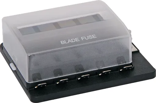 These holders use standard automotive blade fuses.
150A screw terminal input and 6.3mm spade outputs
(25A per circuit max). 32V DC max. Not suitable for
use with S 5540 series resettable breakers.
S 6032 size: 47W x 86L x 36Hmm
S 6034 size: 95W x 86L x 36Hmm.