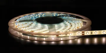 IP65 3528 Warm White 12 Volt LED Strip Light 5m We recommend the use of X 3224A/X 3225A protective end caps with silicone sealant to prevent moisture ingress.